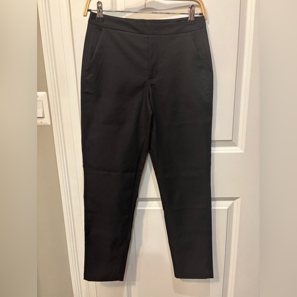 Lululemon City Trek Trouser (black, size 4) - Picture 2 of 3
